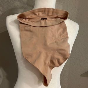 Skims seamless sculpt high waisted thong L/XL color clay $32 new without tags